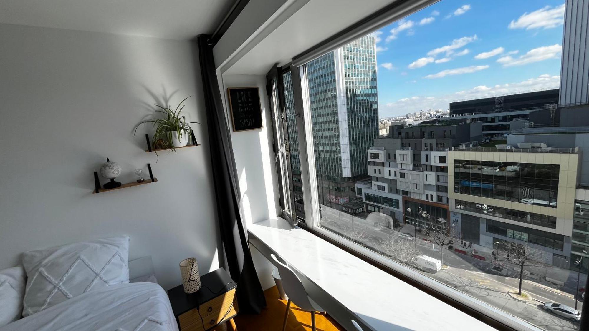 2 Private Bedrooms, Montparnasse Station Paris Exterior foto