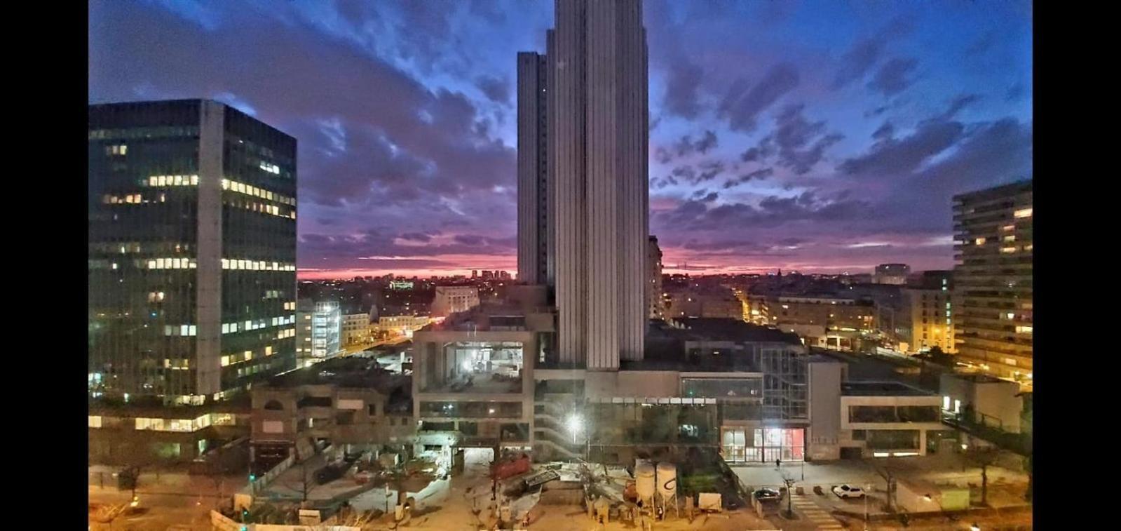 2 Private Bedrooms, Montparnasse Station Paris Exterior foto